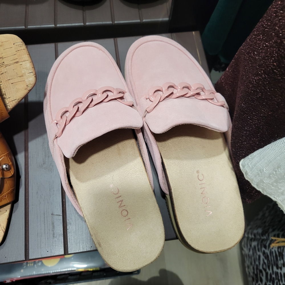 Vionic Pink Chain Detail Mules